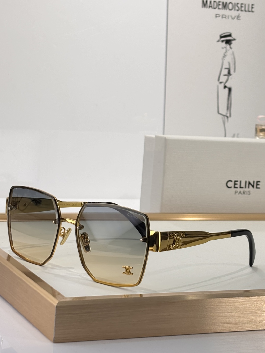  Celin*凯旋门
MODCL42118U
Size62-12-145

