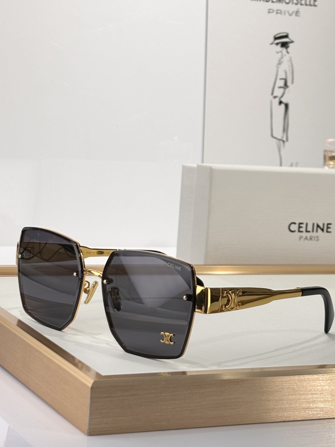  Celin*凯旋门
MODCL42118U
Size62-12-145

