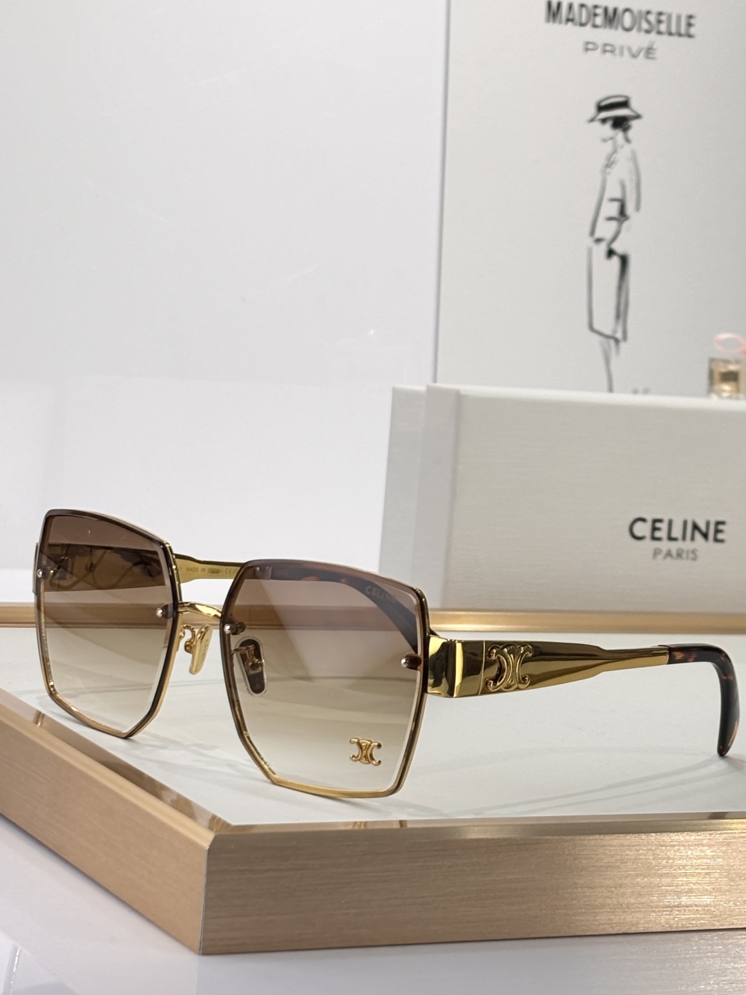  Celin*凯旋门
MODCL42118U
Size62-12-145

