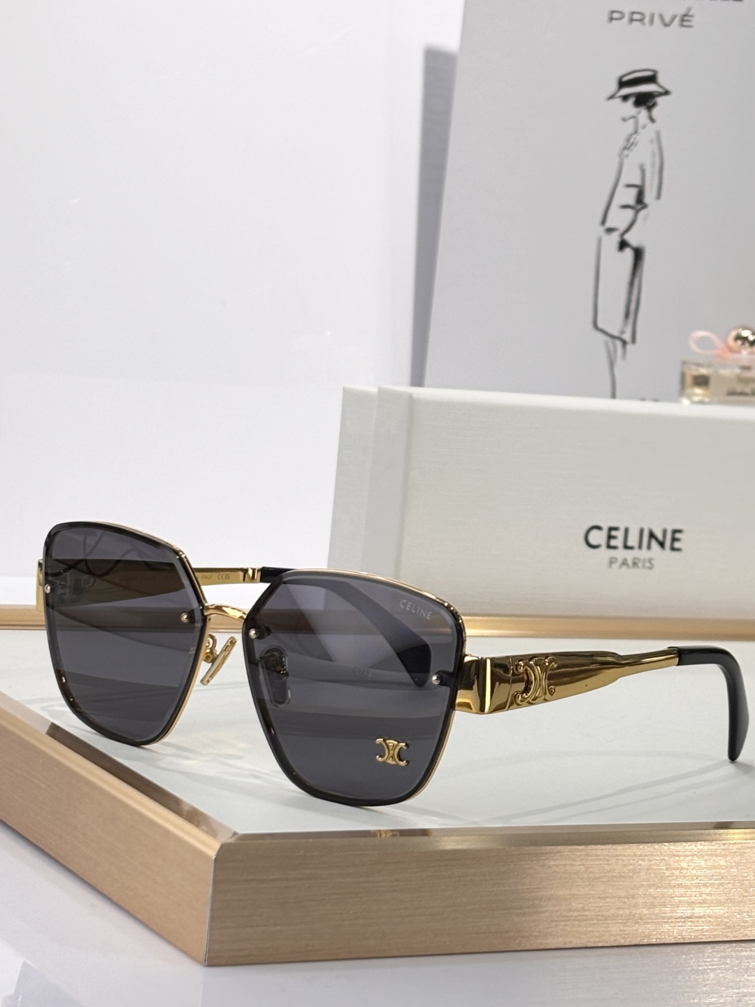  Celin*凯旋门
MODCL42119U
Size62-14_145
