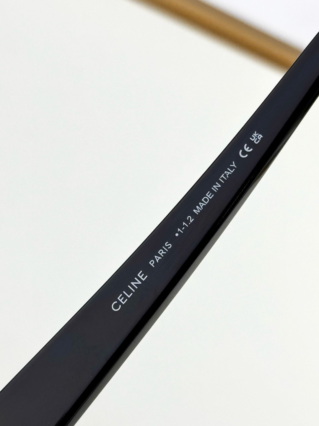  CELIN*
凯旋门logo
MOD：CL40524
Size：52口19-140 

