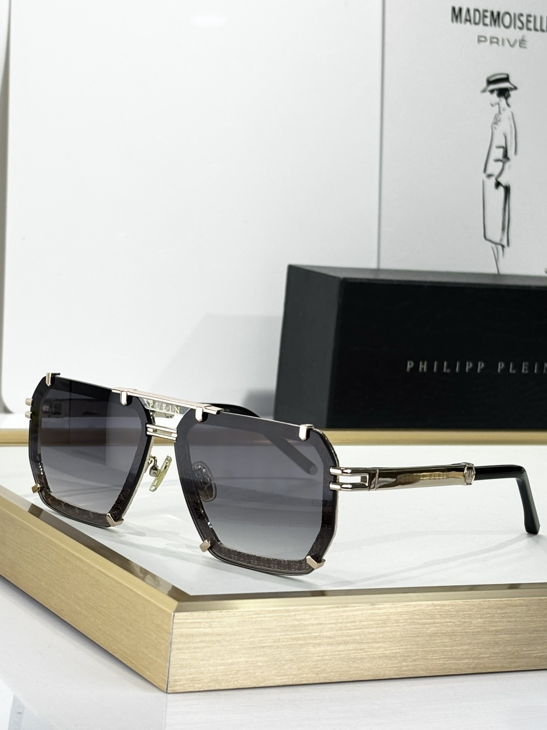  PHILIPP PLEIN
MODEL131
SIZE59口17-145
