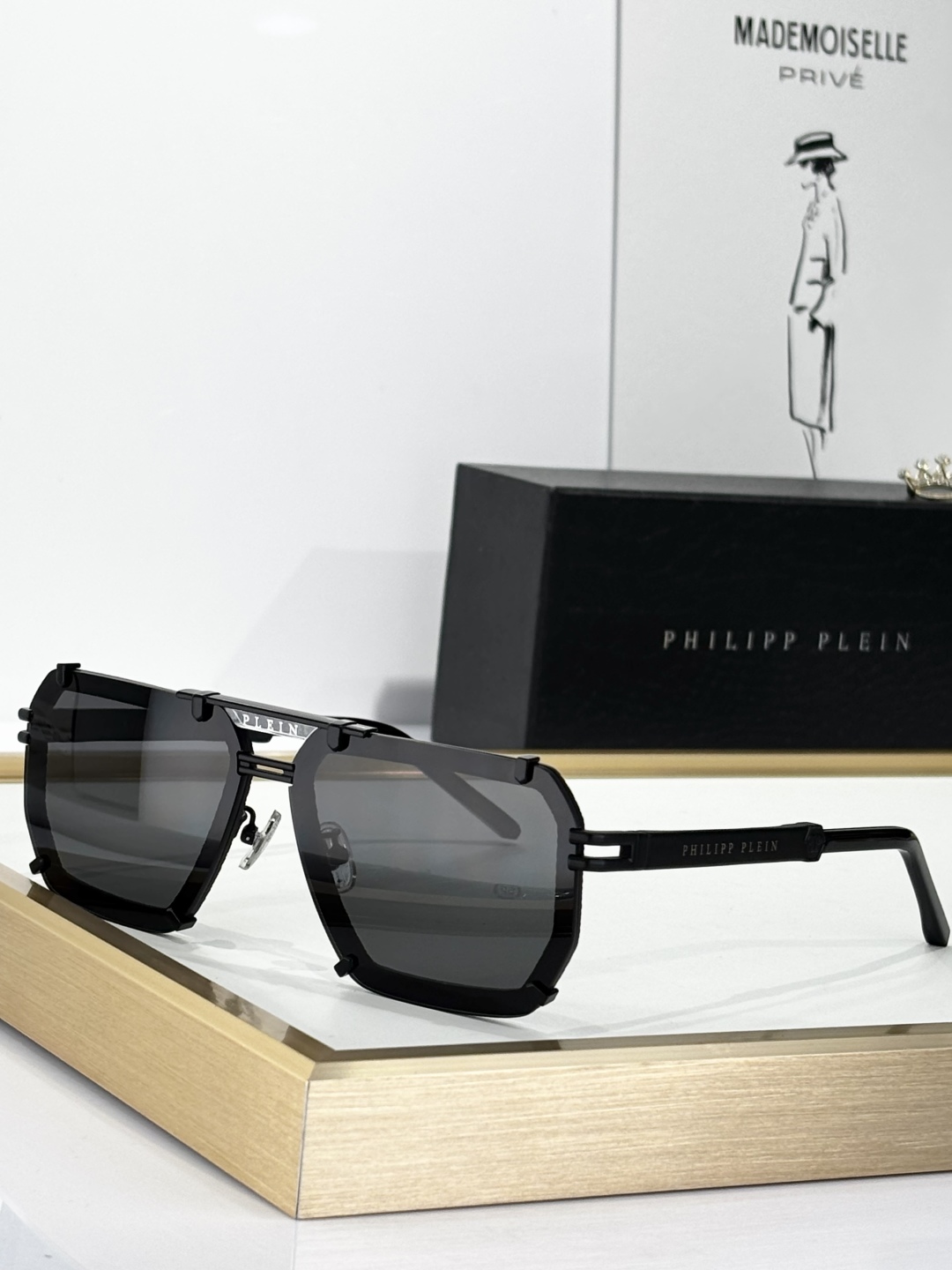  PHILIPP PLEIN
MODEL131
SIZE59口17-145
