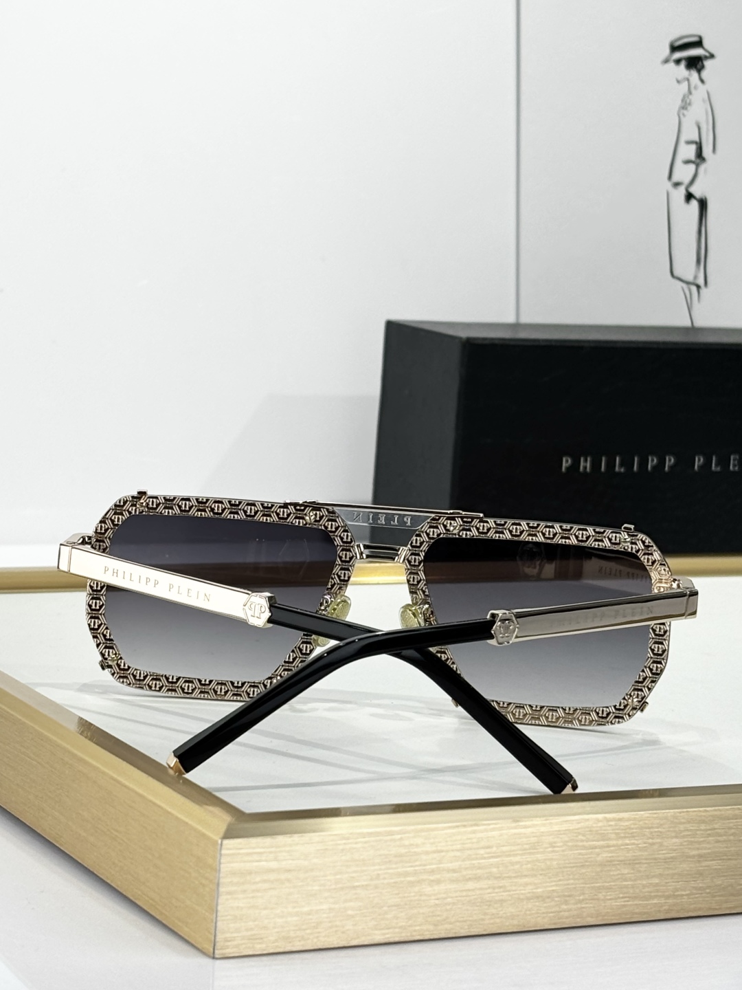  PHILIPP PLEIN
MODEL131
SIZE59口17-145
