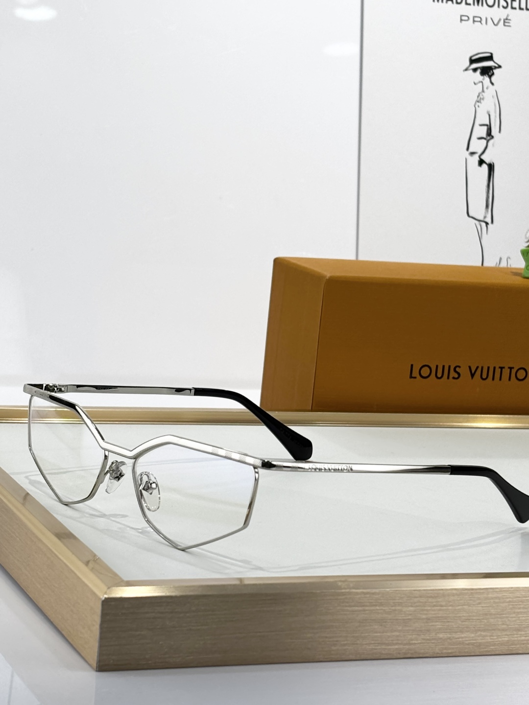  LOUIS VUITTO*
MODEL：Z2787U
SIZE：59口17-140


