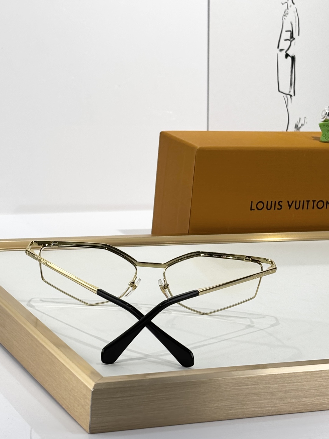  LOUIS VUITTO*
MODEL：Z2787U
SIZE：59口17-140

