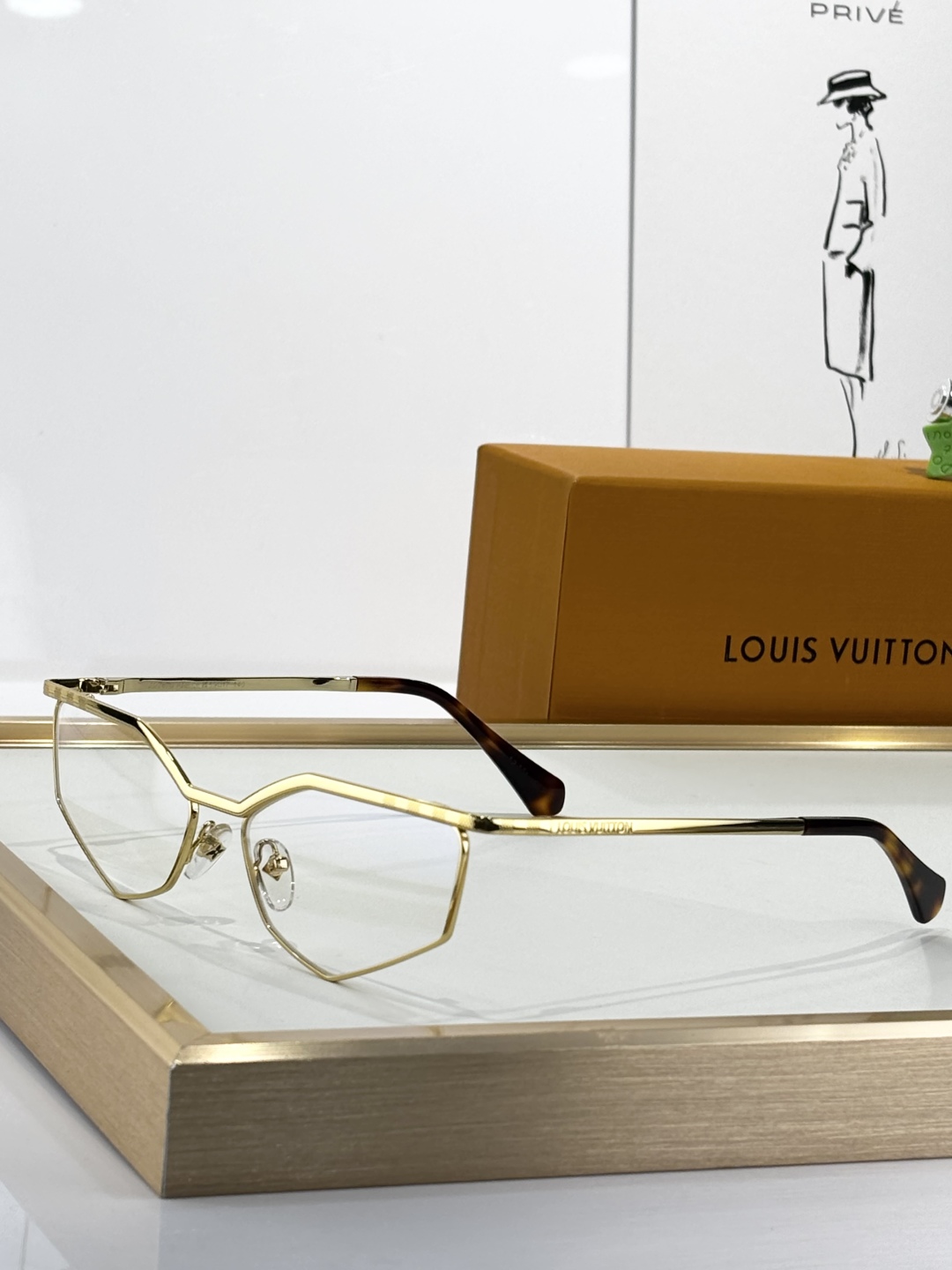  LOUIS VUITTO*
MODEL：Z2787U
SIZE：59口17-140

