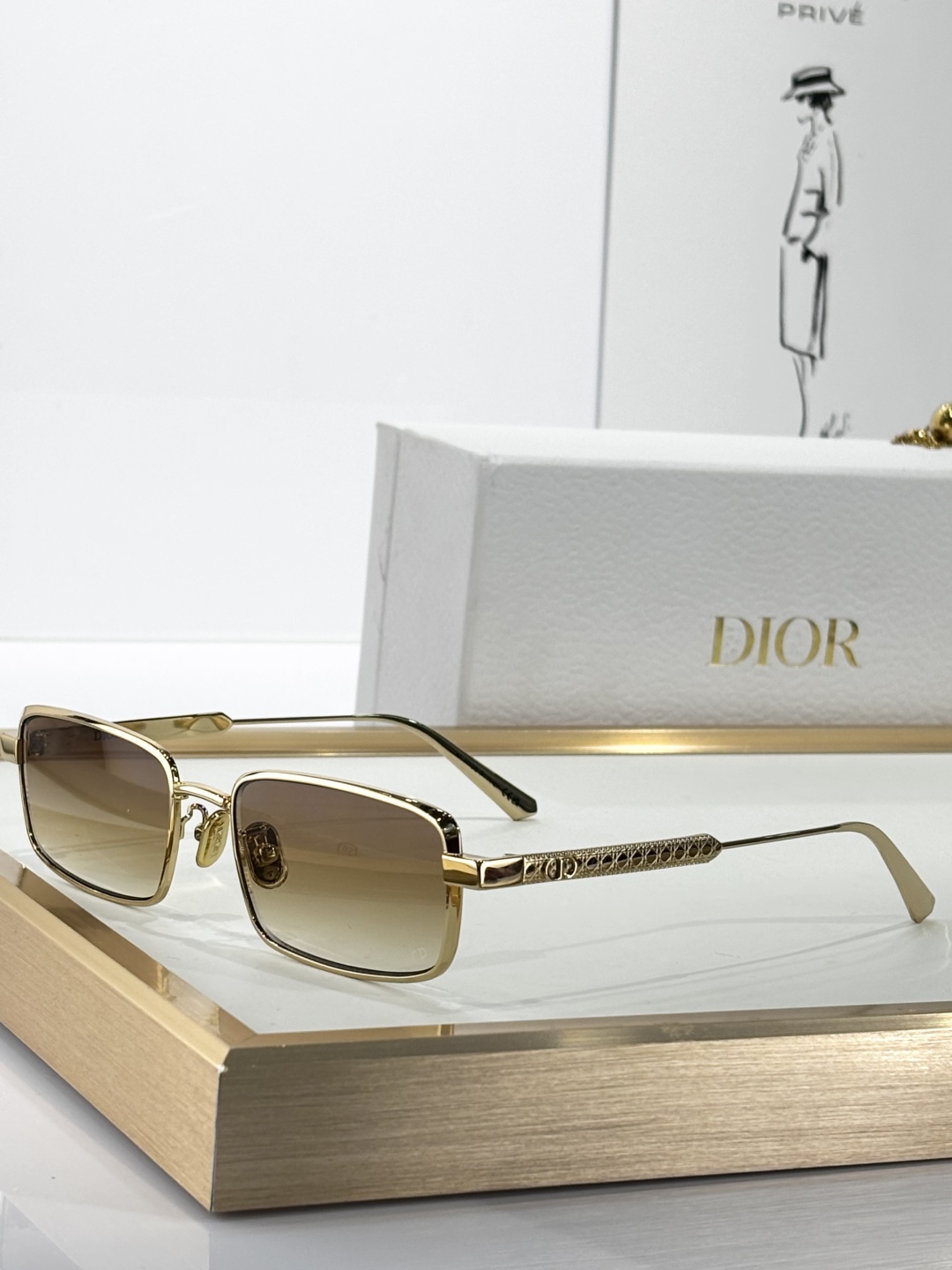  DIOR
MODDiorCannage S2U
Size55口18 140
