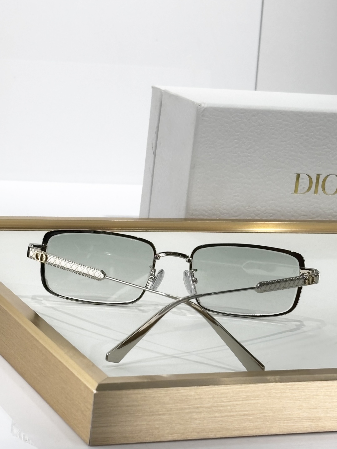  DIOR
MODDiorCannage S2U
Size55口18 140
