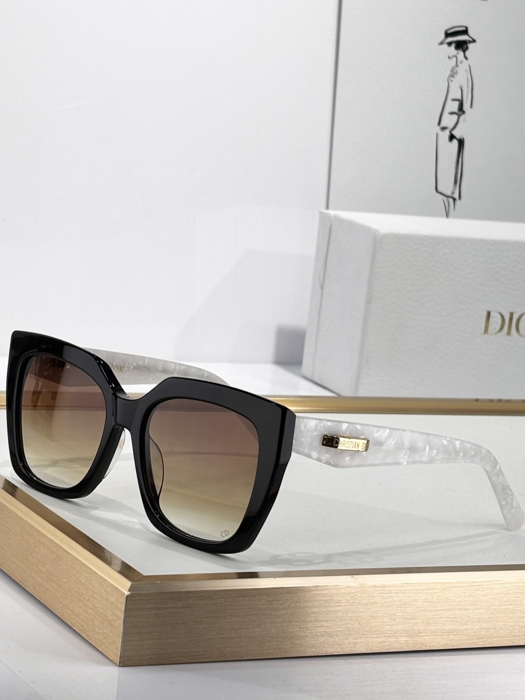  DIOR
MODS5F
Size55口18 145

