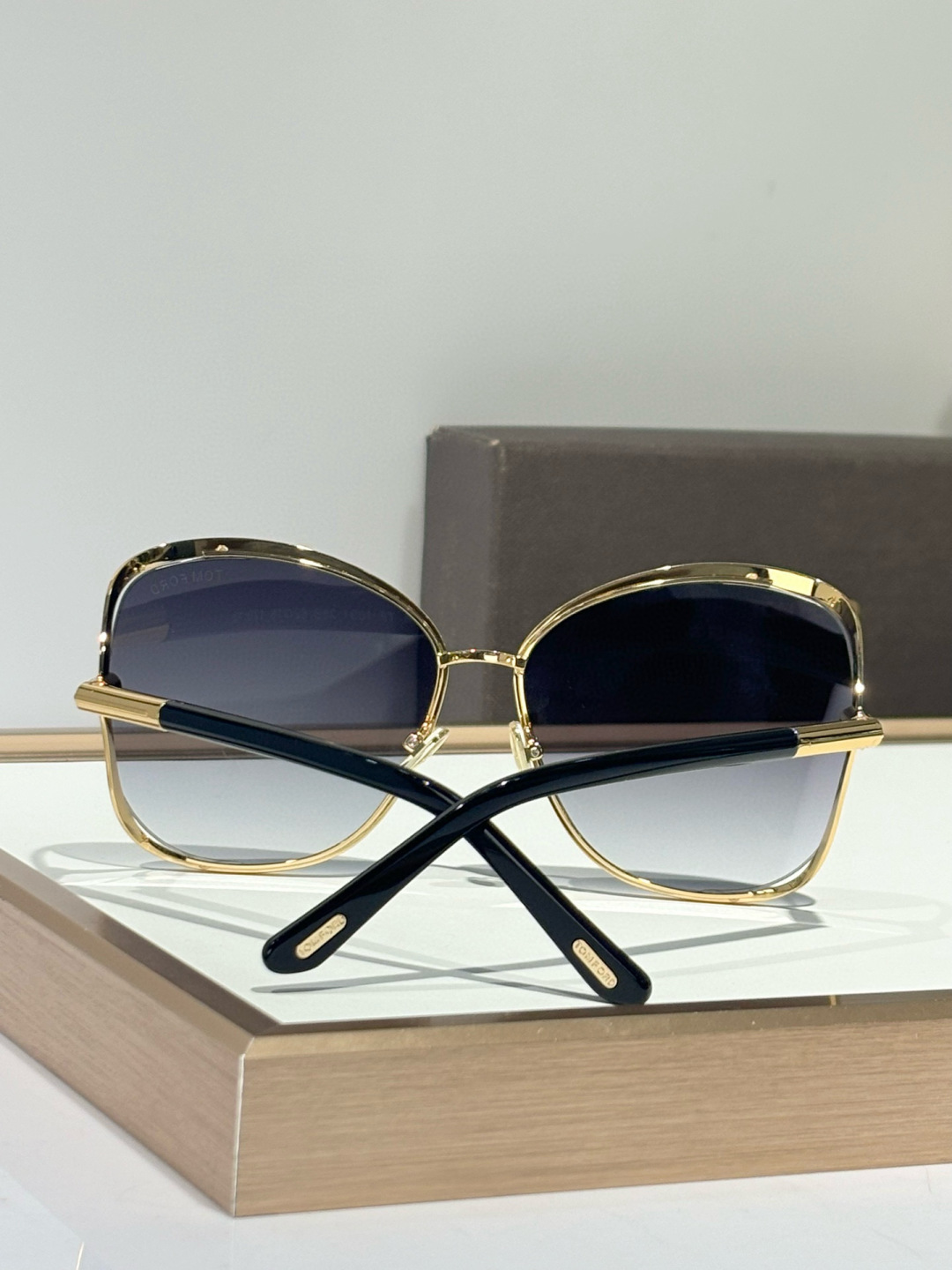  Oversized 
TOMFORD
MODTF1091
Size62-16-120
