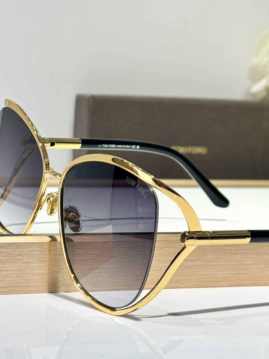  Oversized 
TOMFORD
MODTF1091
Size62-16-120
