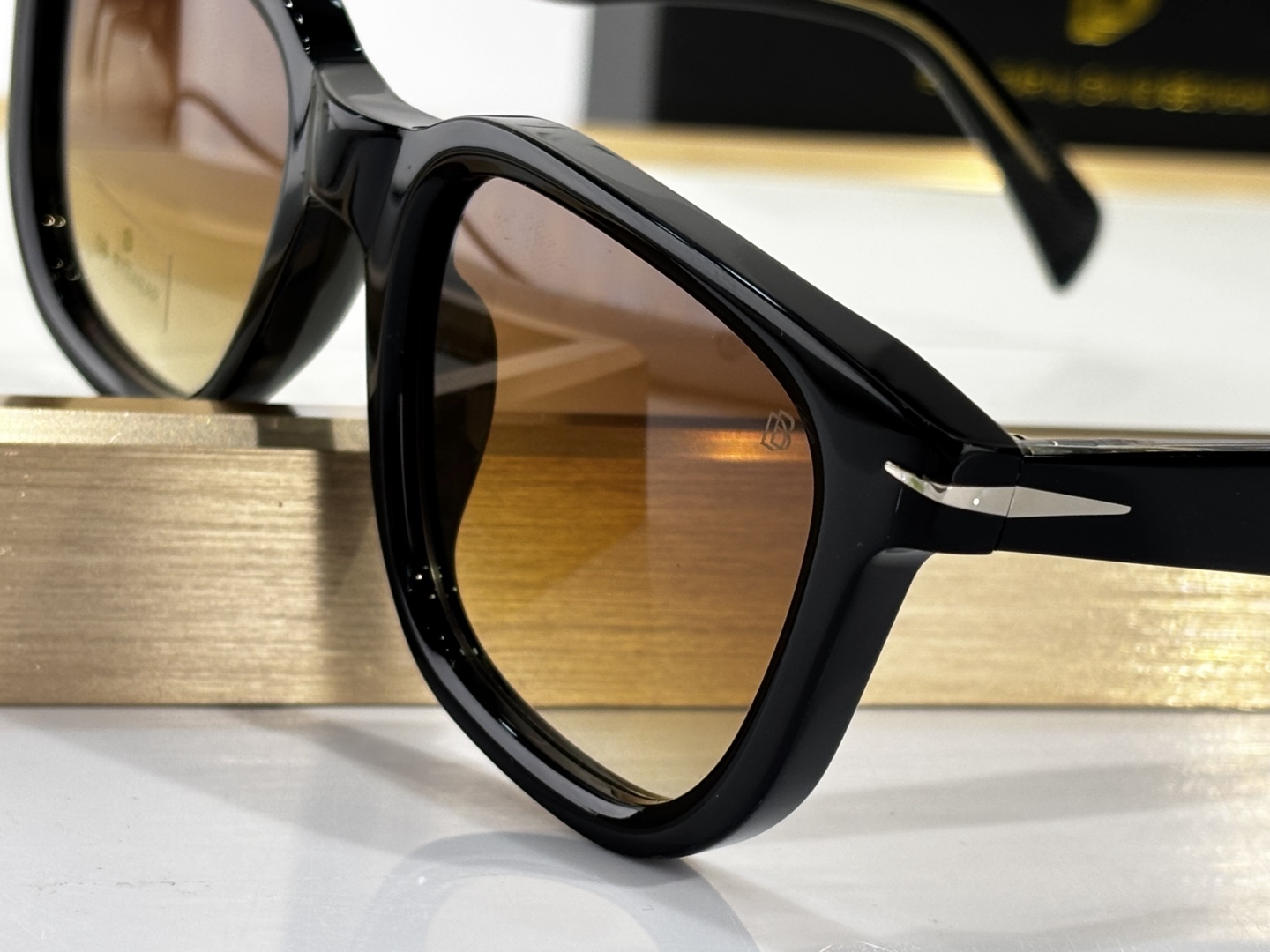  DAVID BECKHA
MODEL：DB 7133
SIZE：52口20-145
