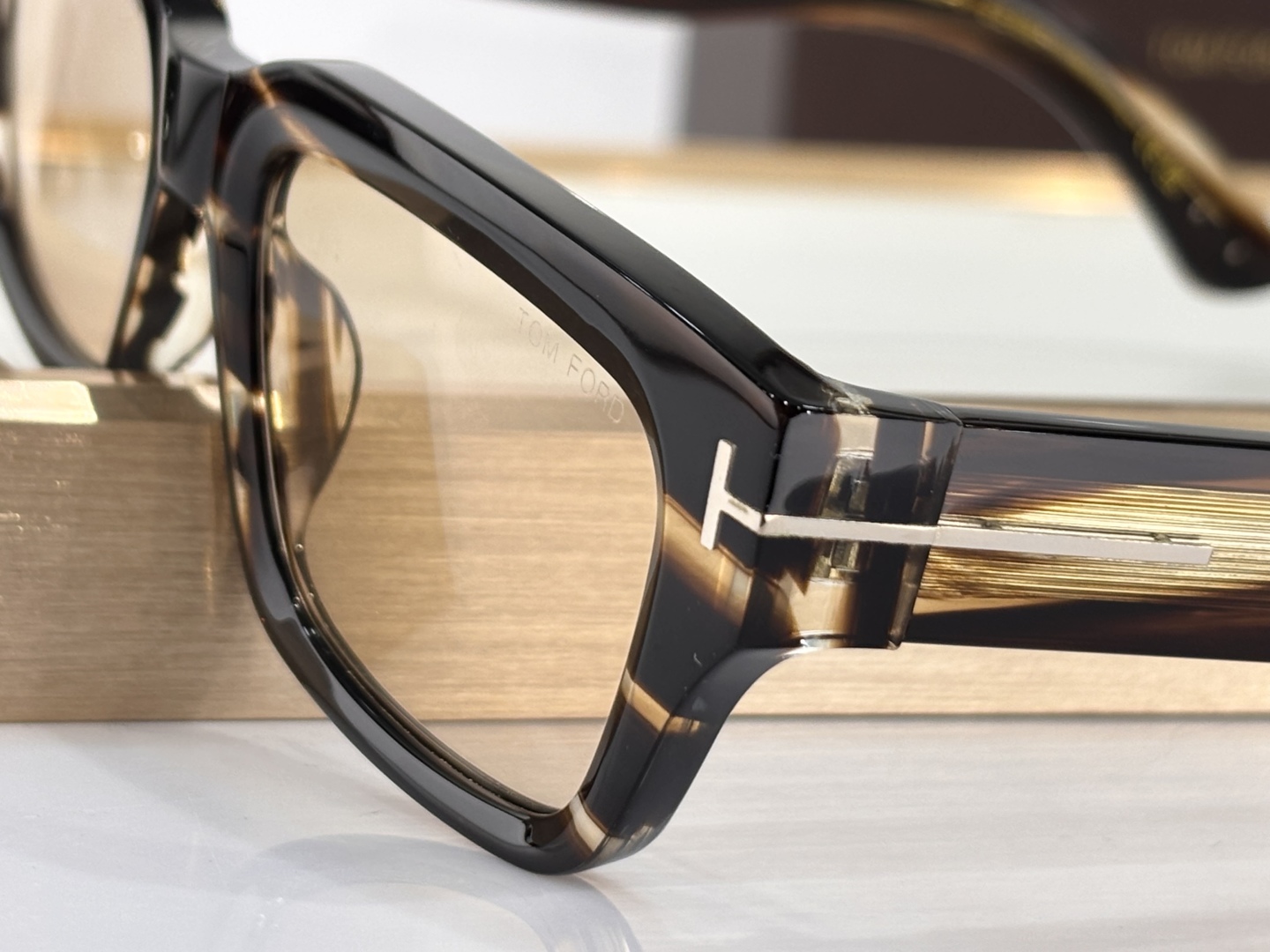  𝐓𝐎𝐌 𝐅𝐎𝐑𝐃
MOD：FT1203
size：54口19-135
