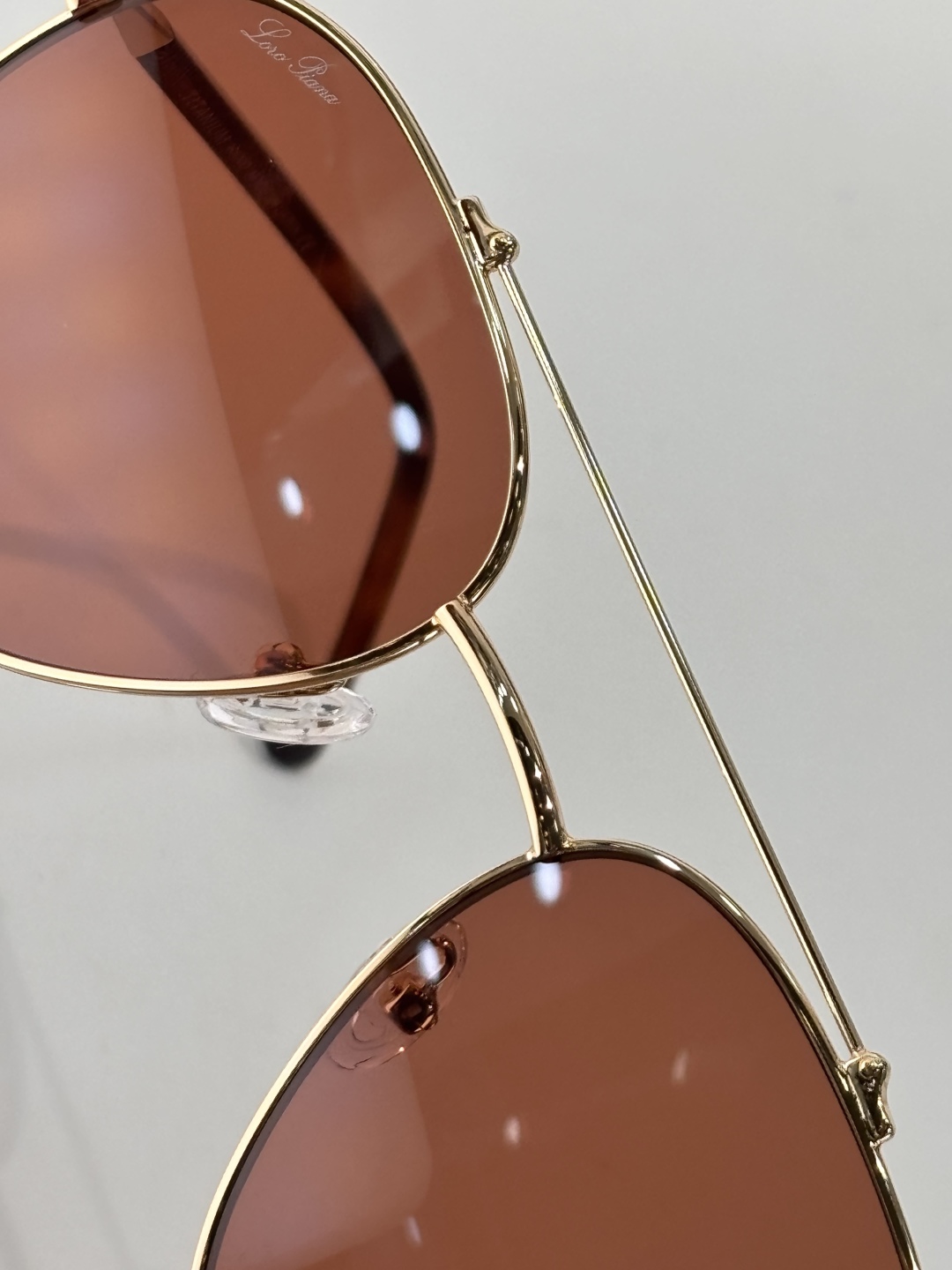  loro Piana
MODFAI4926
Size56-18-145 
Aviator sungla