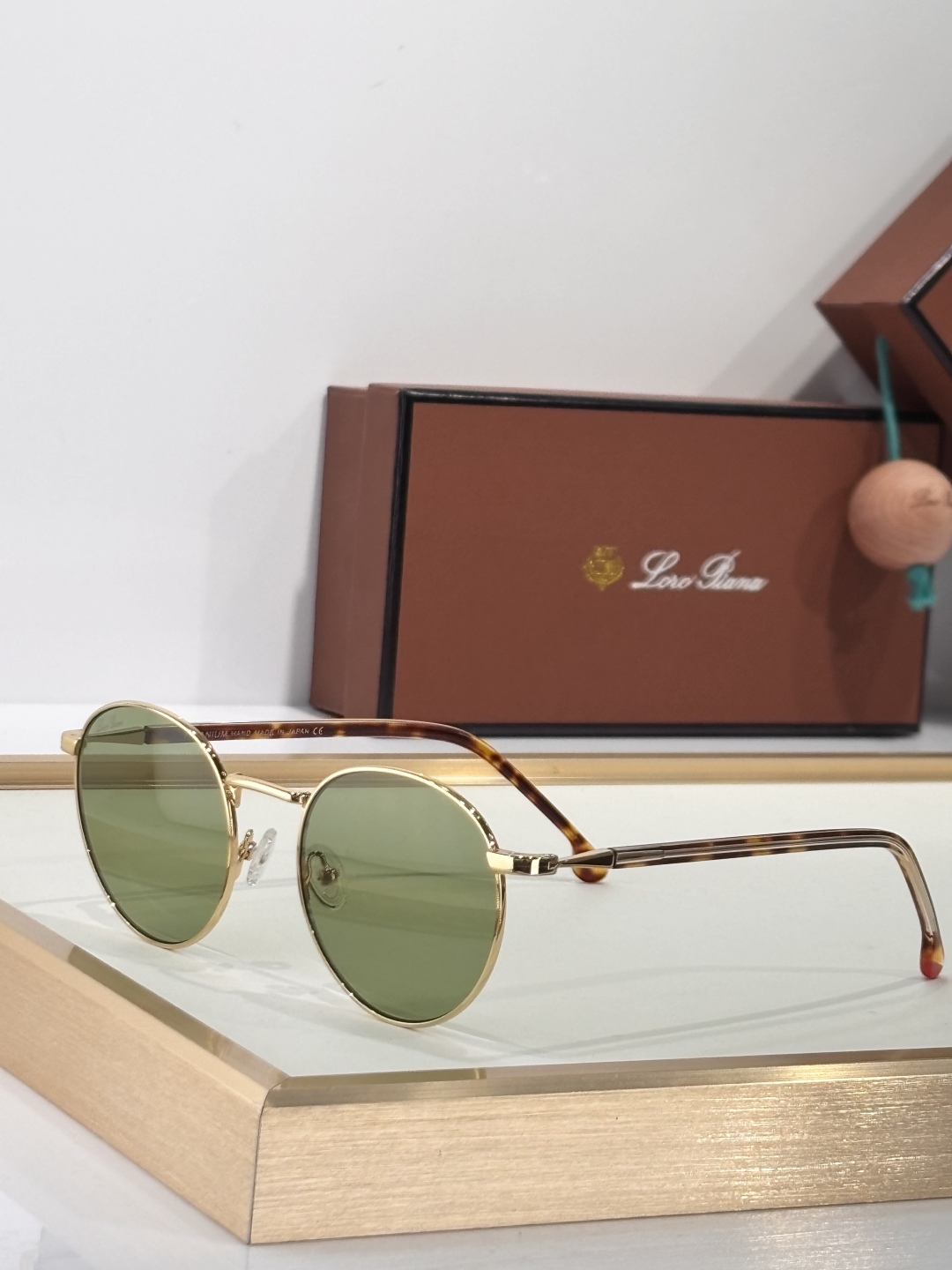  loro Piana
MODFAI4924
Size50-20-145 
Aviator sungla