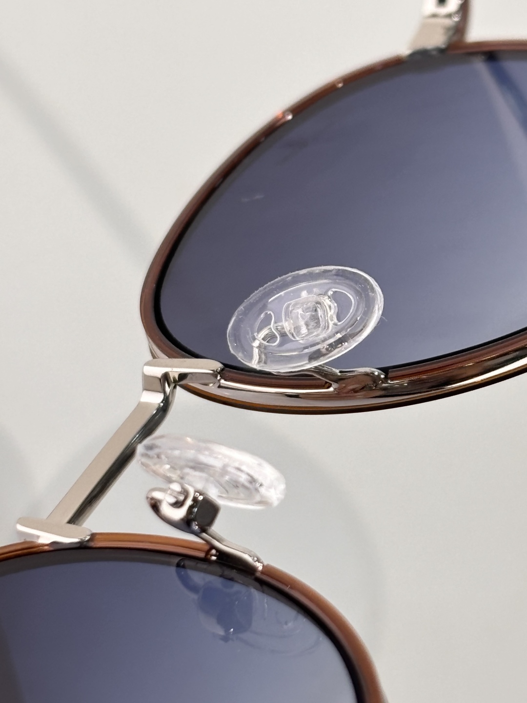  loro Piana
MODFAI4924
Size50-20-145 
Aviator sungla