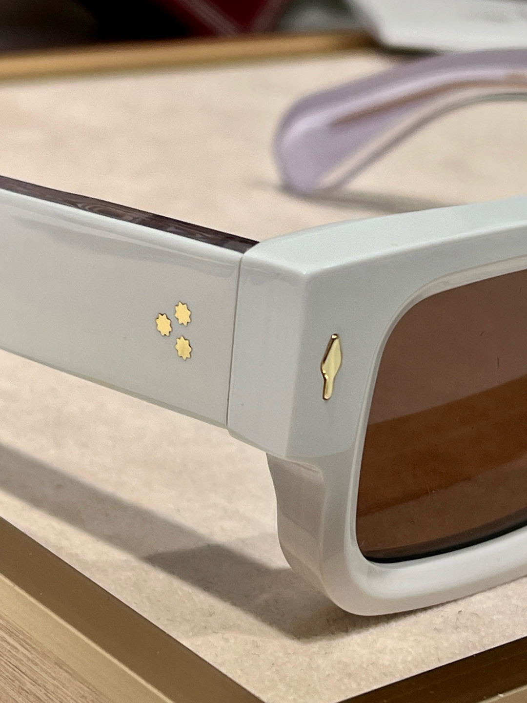 JACQUES MARIE MAGMODEL：ASCARIISIZE：49口23