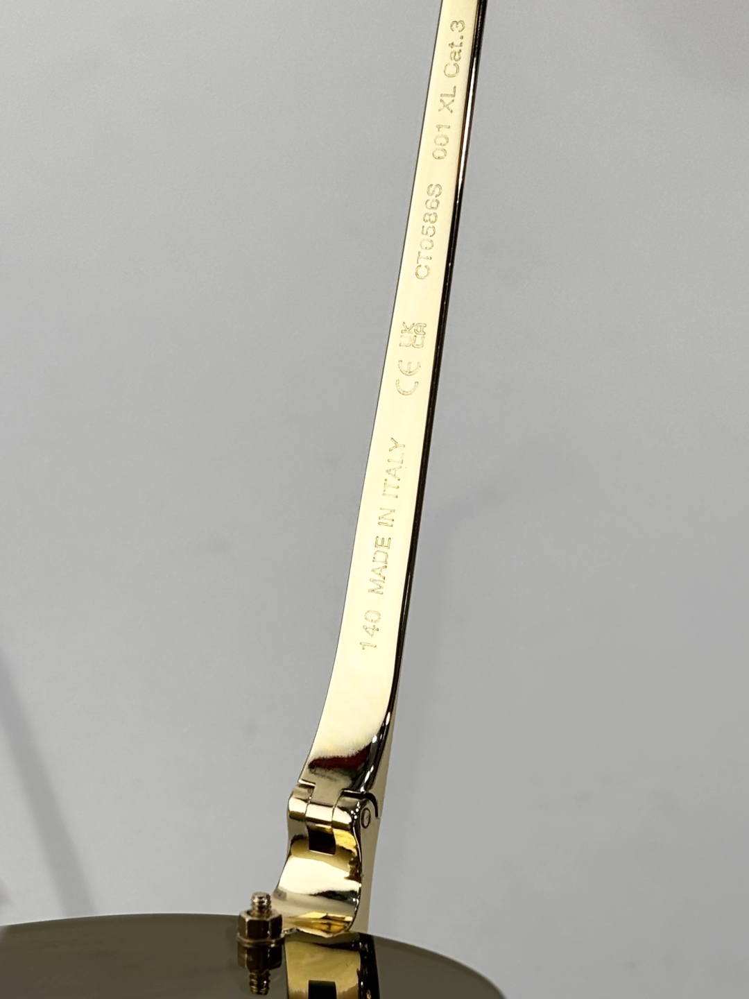  Cartier
MODEL：CT0586S
SIZE  58口17-143

