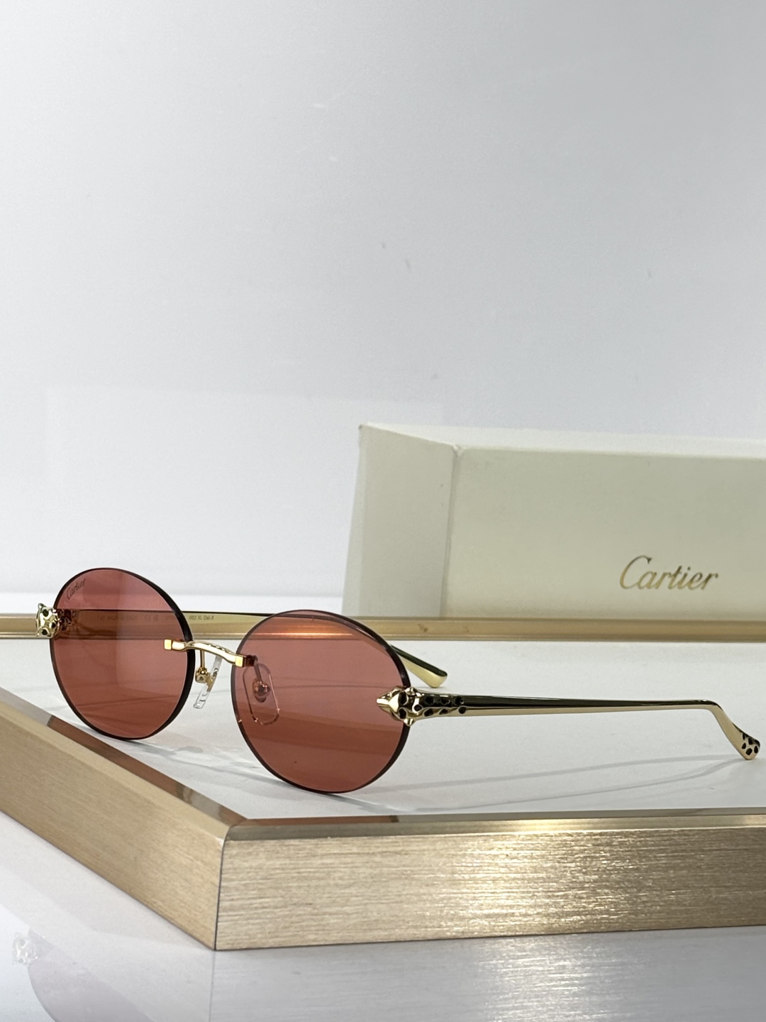 Cartier
MODEL：CT0586S
SIZE  58口17-143

