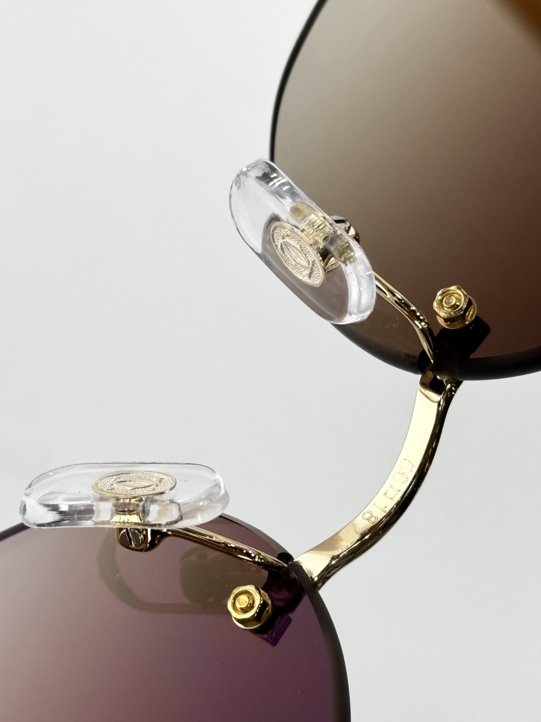  Cartier
MODEL：CT0586S
SIZE  58口17-143
