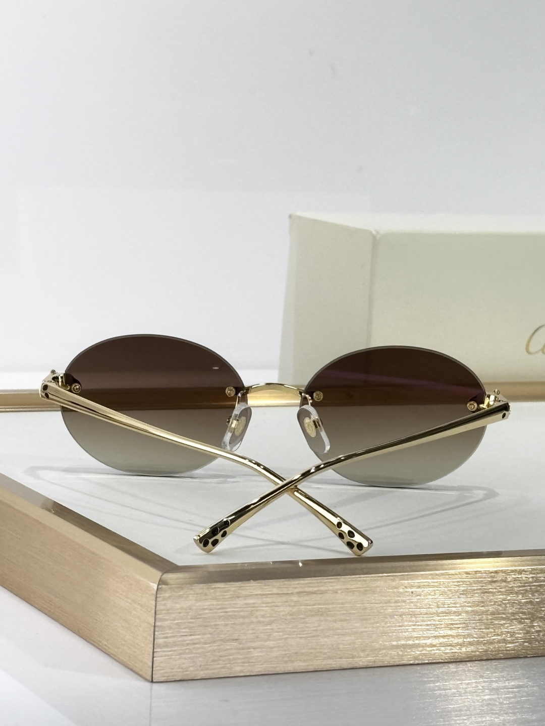  Cartier
MODEL：CT0586S
SIZE  58口17-143
