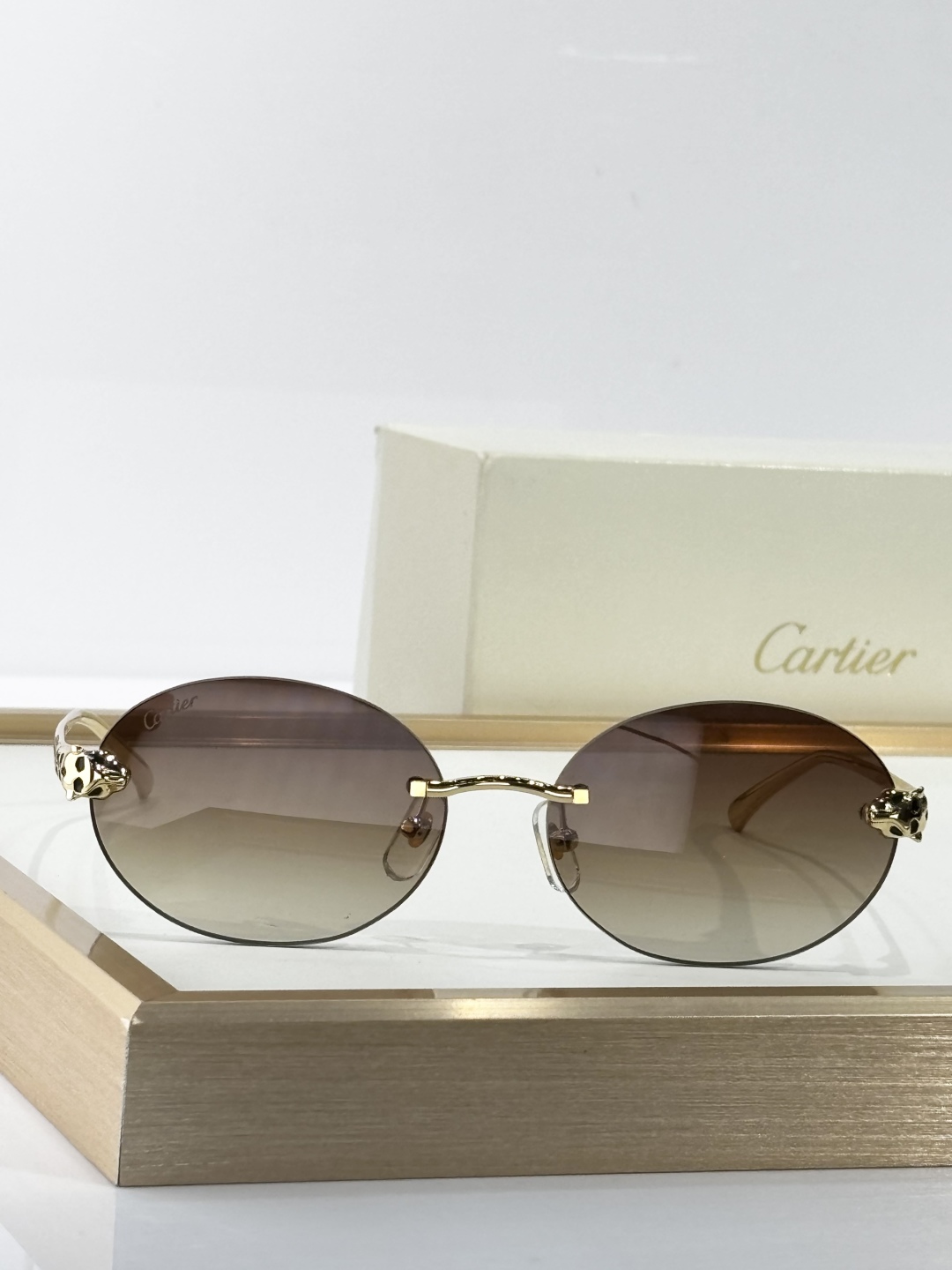  Cartier
MODEL：CT0586S
SIZE  58口17-143
