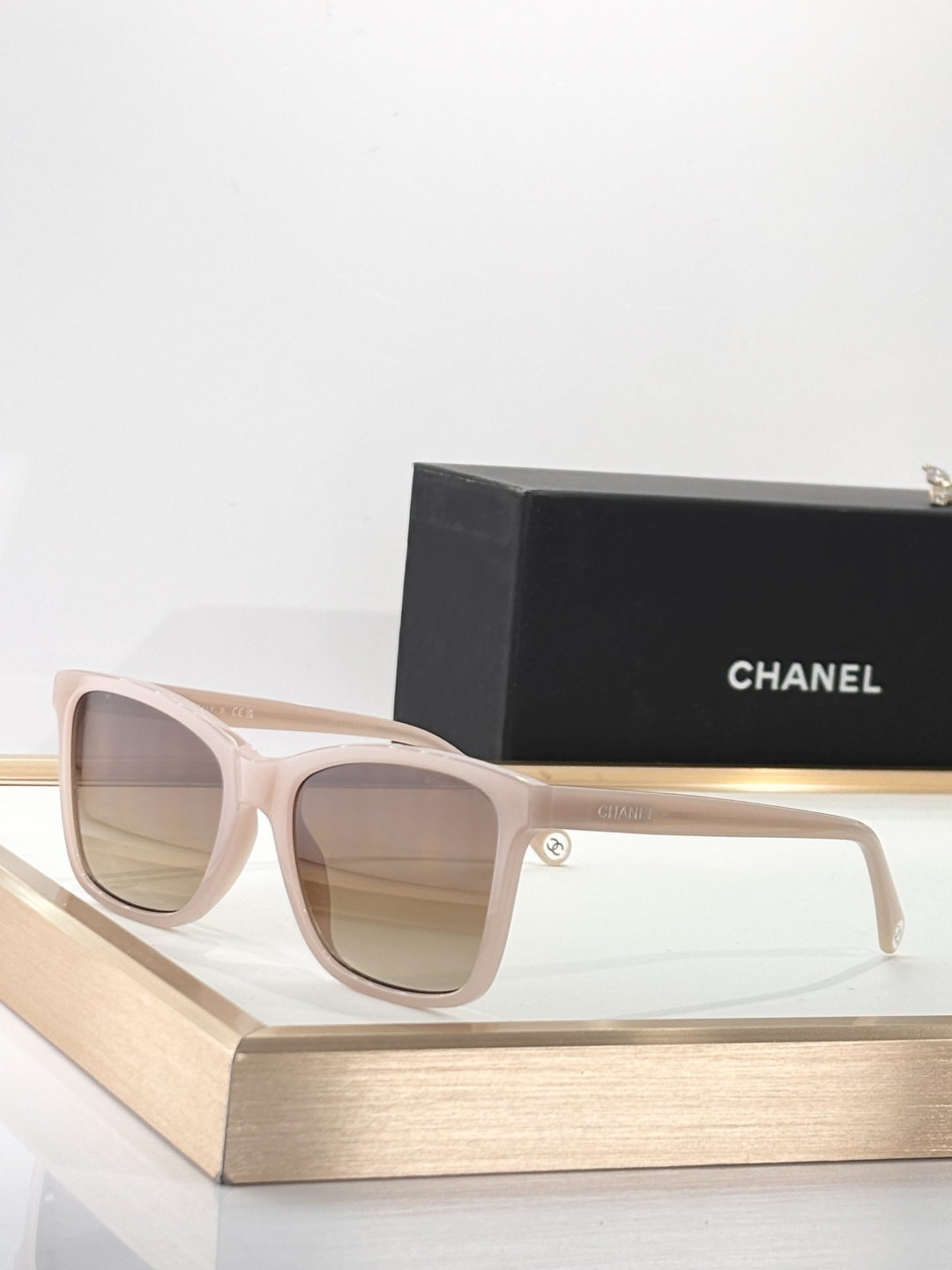  CHANEL
MOD：CH5551U
Size：56口21 145
