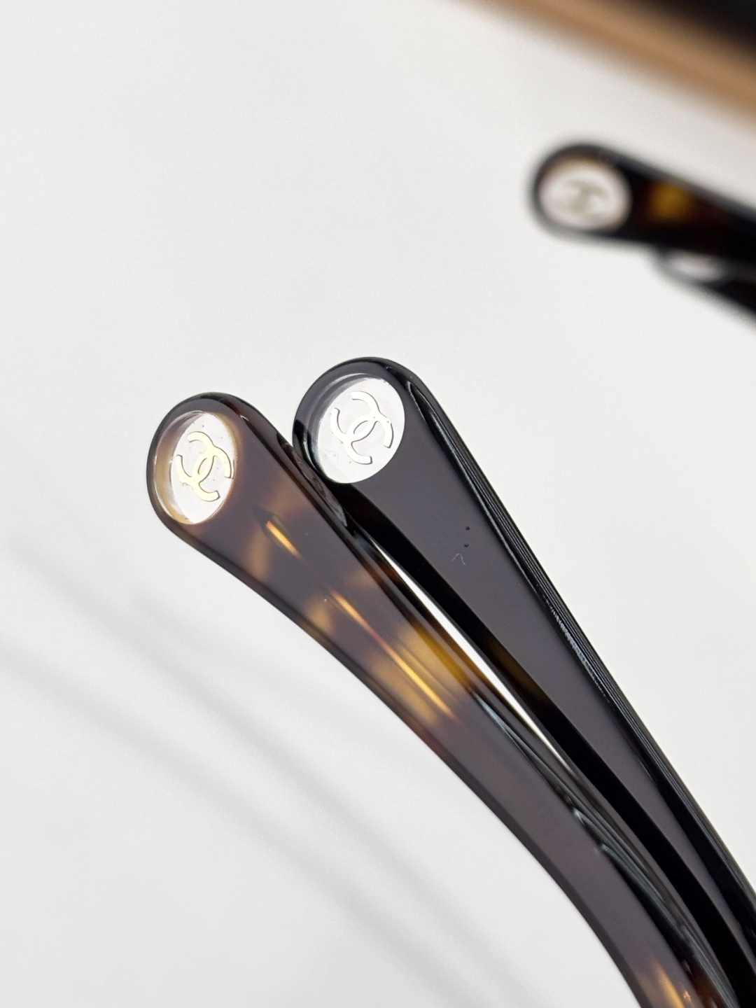  CHANEL
MOD：CH5551U
Size：56口21 145
