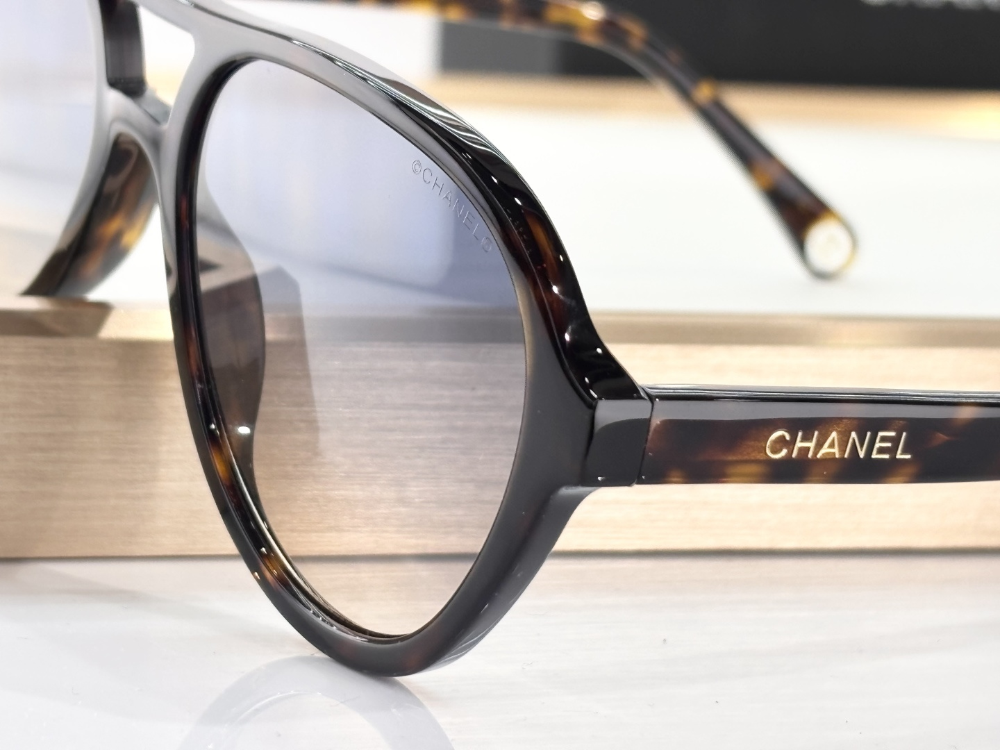  CHANEL
MOD：CH5552U
Size：56口19 145

