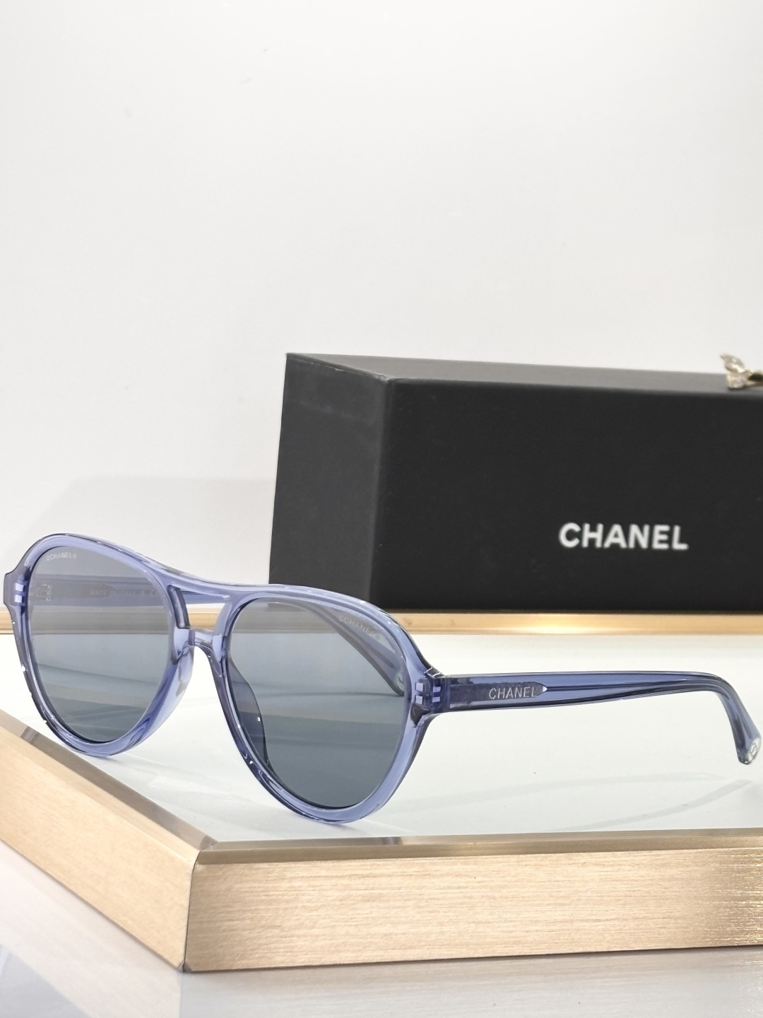  CHANEL
MOD：CH5552U
Size：56口19 145
