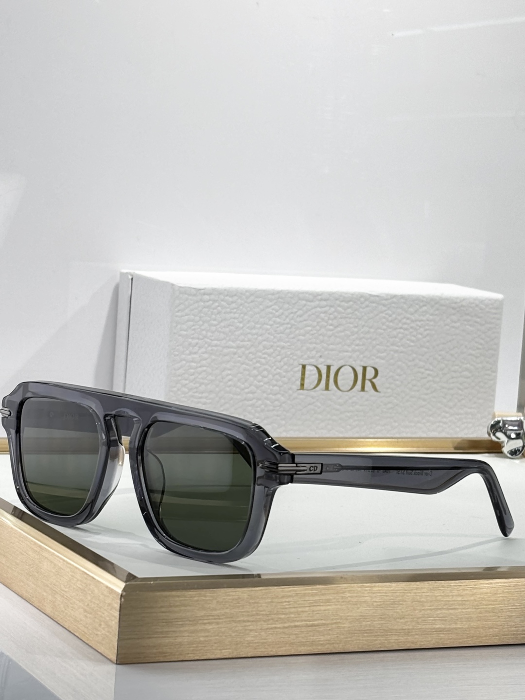  DIOR
MODDior Black Suit S15
Size52口19 145
