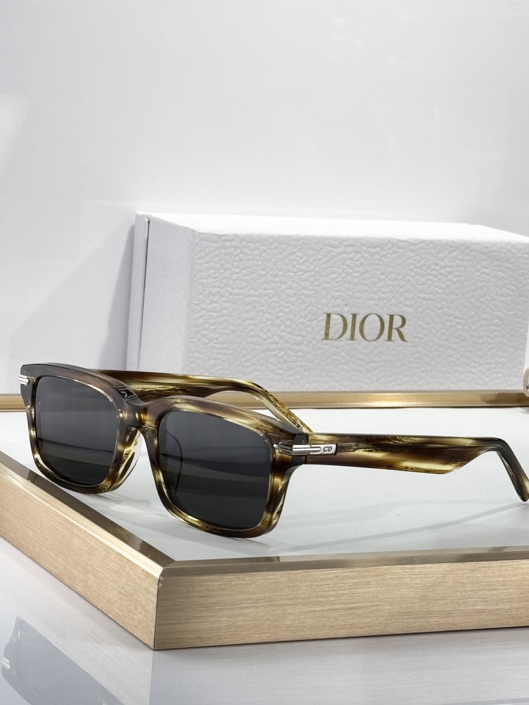  DIOR
MOD：Dior Black Suit S16F
Size：53口20 145
