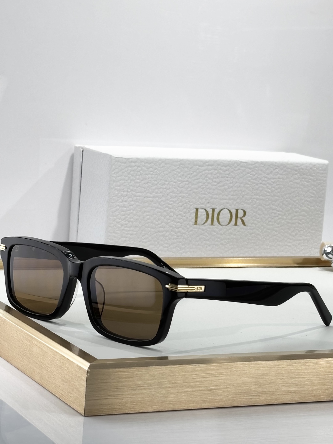  DIOR
MOD：Dior Black Suit S16F
Size：53口20 145
