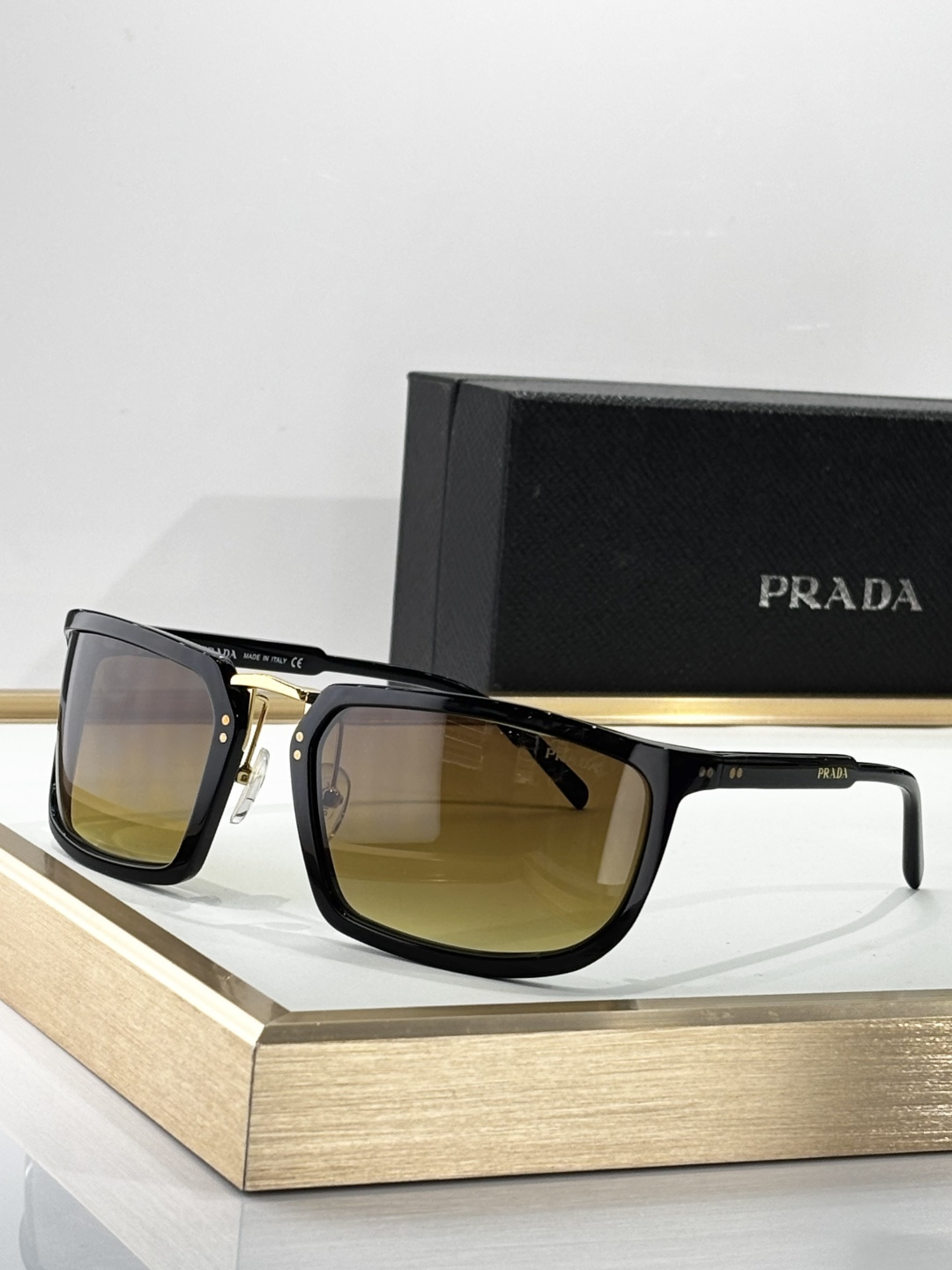  PRADA
MODEL：SPR A11-EIAB
SIZE：55口24-125
