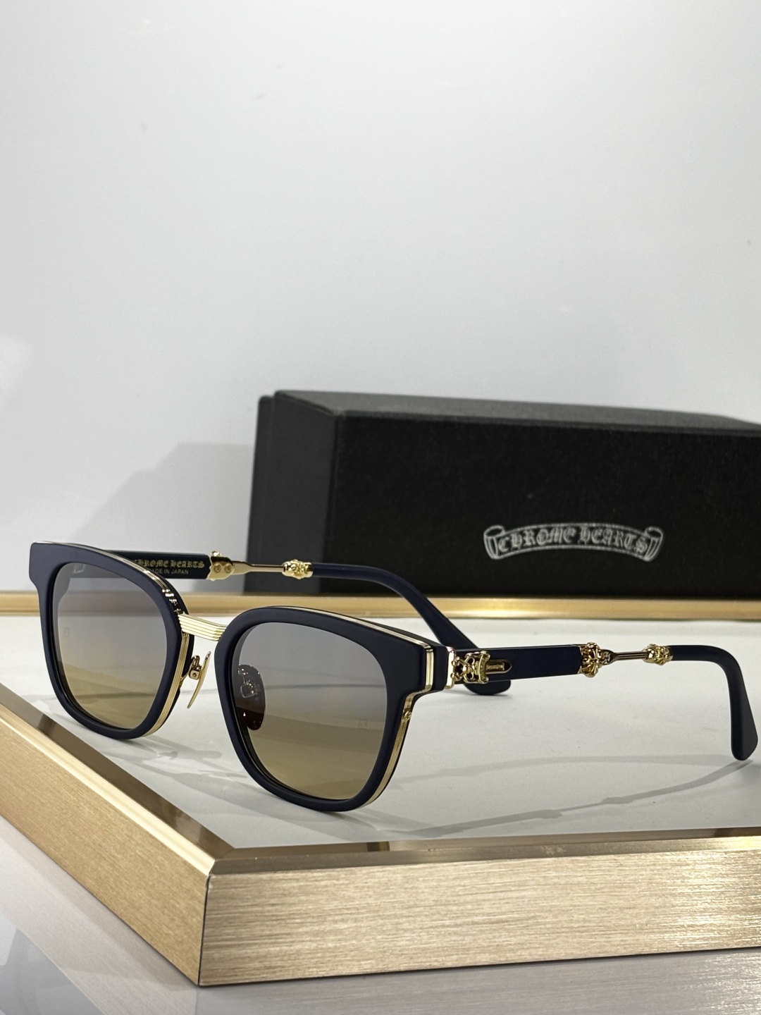  CHROME HEART
MODEL：DUCK BUTTER
SIZE：52口21-152
