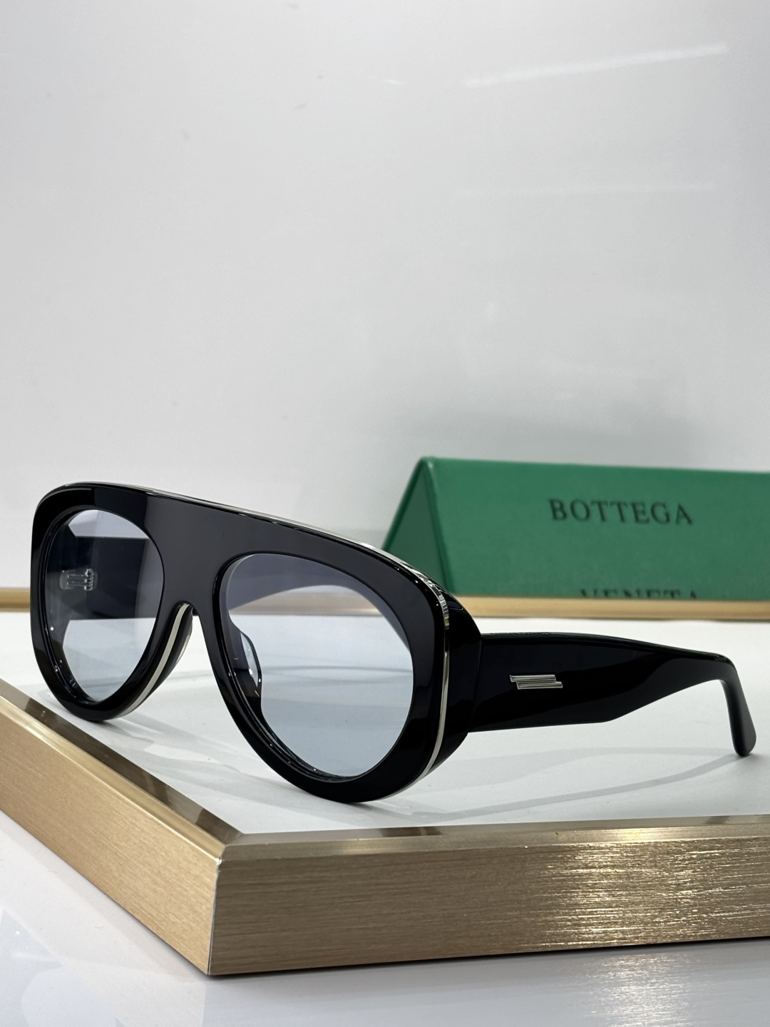 超厚版料精雕 Top quality💯BOTTEGA VENET*Oversized 质感极好💯MOL：