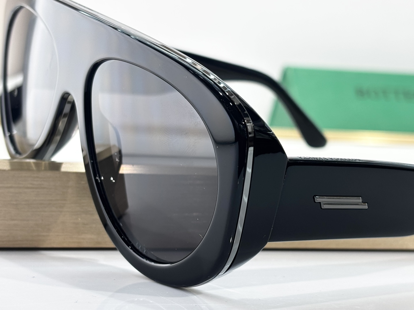 超厚版料精雕 Top quality💯BOTTEGA VENET*Oversized 质感极好💯MOL：