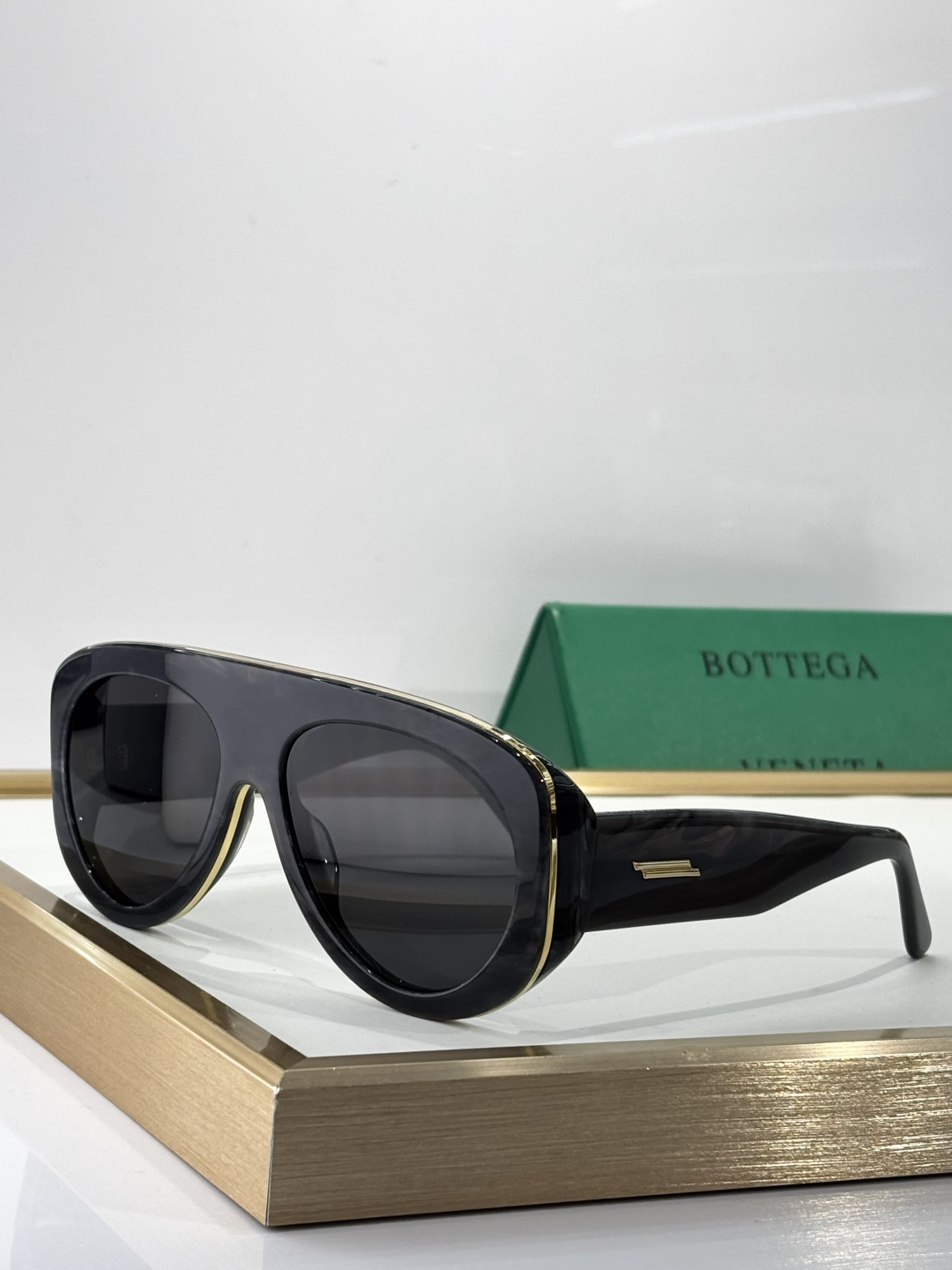 超厚版料精雕 Top quality💯BOTTEGA VENET*Oversized 质感极好💯MOL：