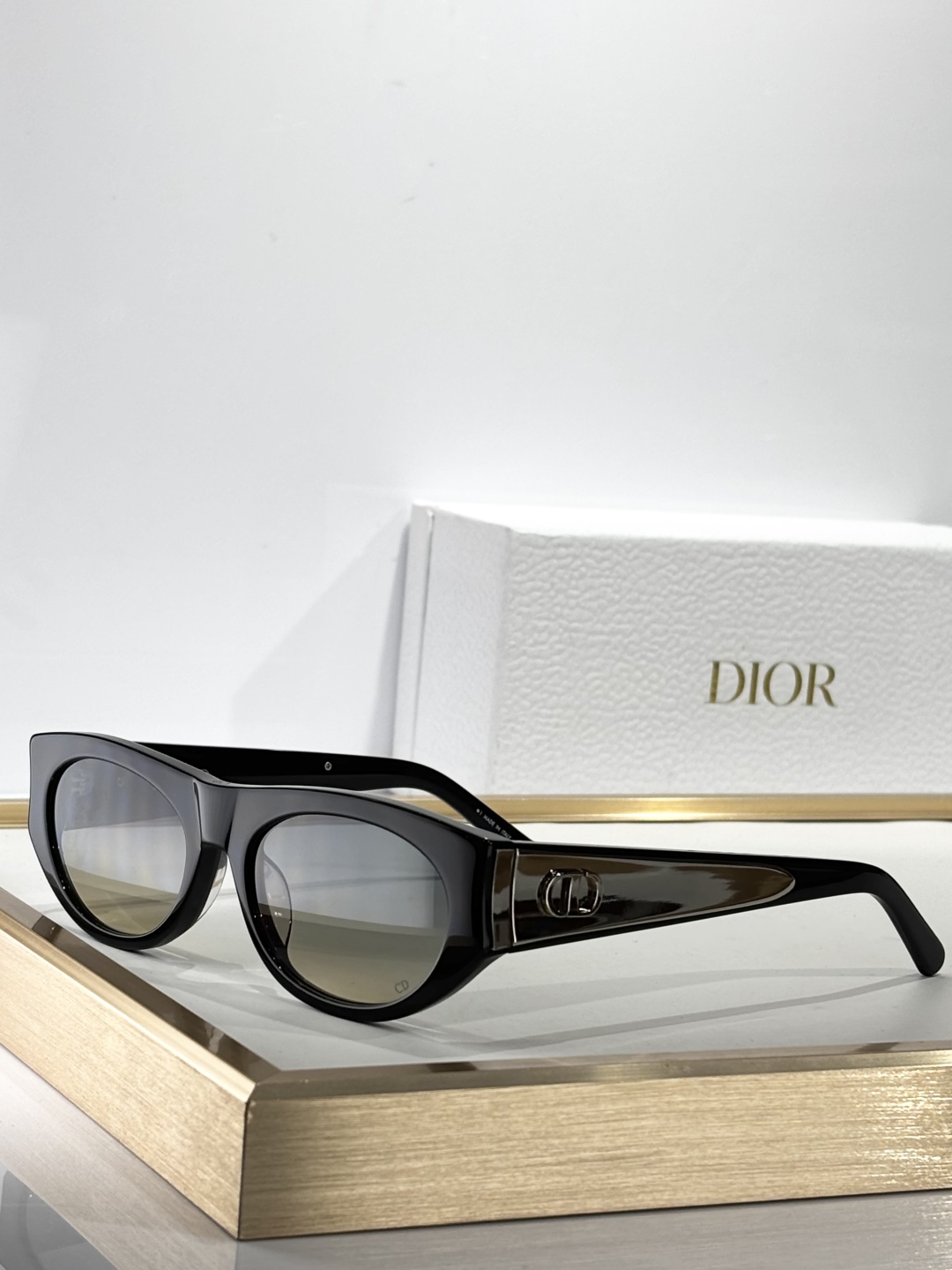 Dio*
MODEL：GlowB2F
SIZE：56口18-140 
