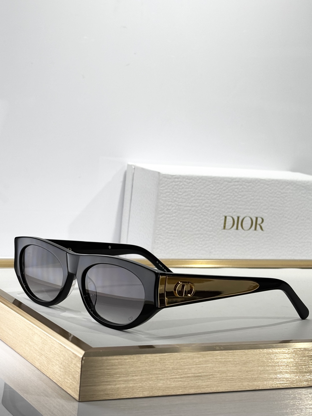  Dio*
MODEL：GlowB2F
SIZE：56口18-140 
