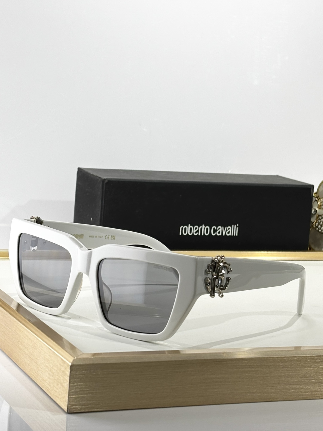  Roberto Cavalie*
MODEL：SRC016M
SIZE：55口19-140
