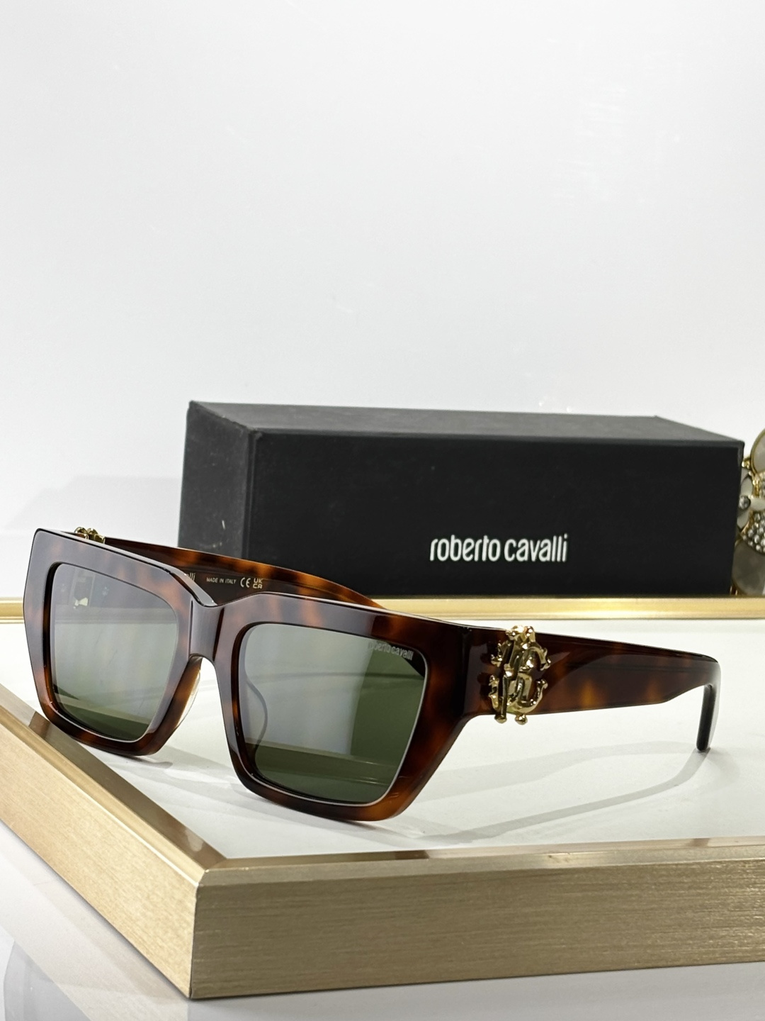  Roberto Cavalie*
MODEL：SRC016M
SIZE：55口19-140
