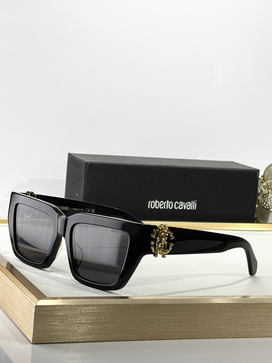  Roberto Cavalie*
MODEL：SRC016M
SIZE：55口19-140
