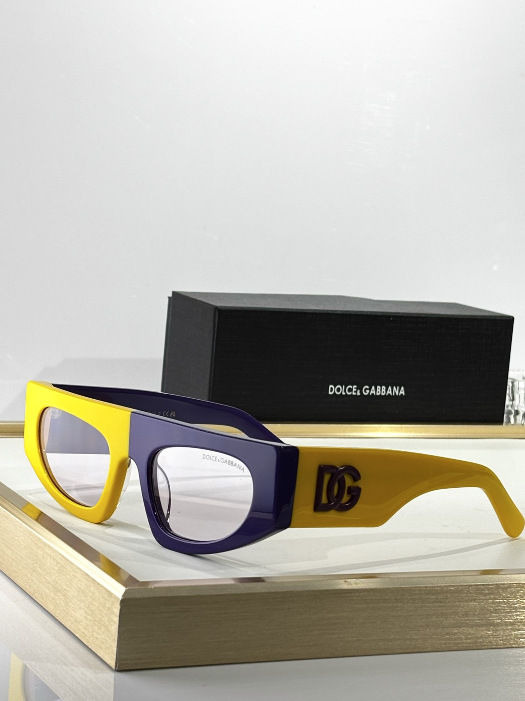  Dolce&Gabban*
MODEL：DX4004
SIZE：52口21-142
