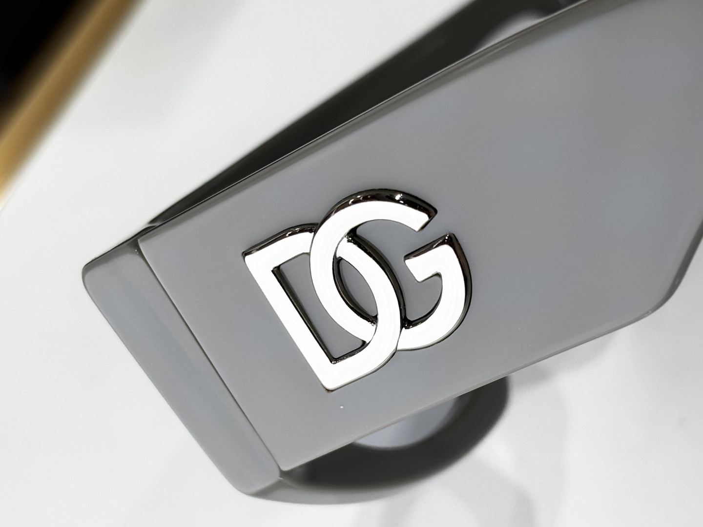  Dolce&Gabban*
MODEL：DX4004
SIZE：52口21-142
