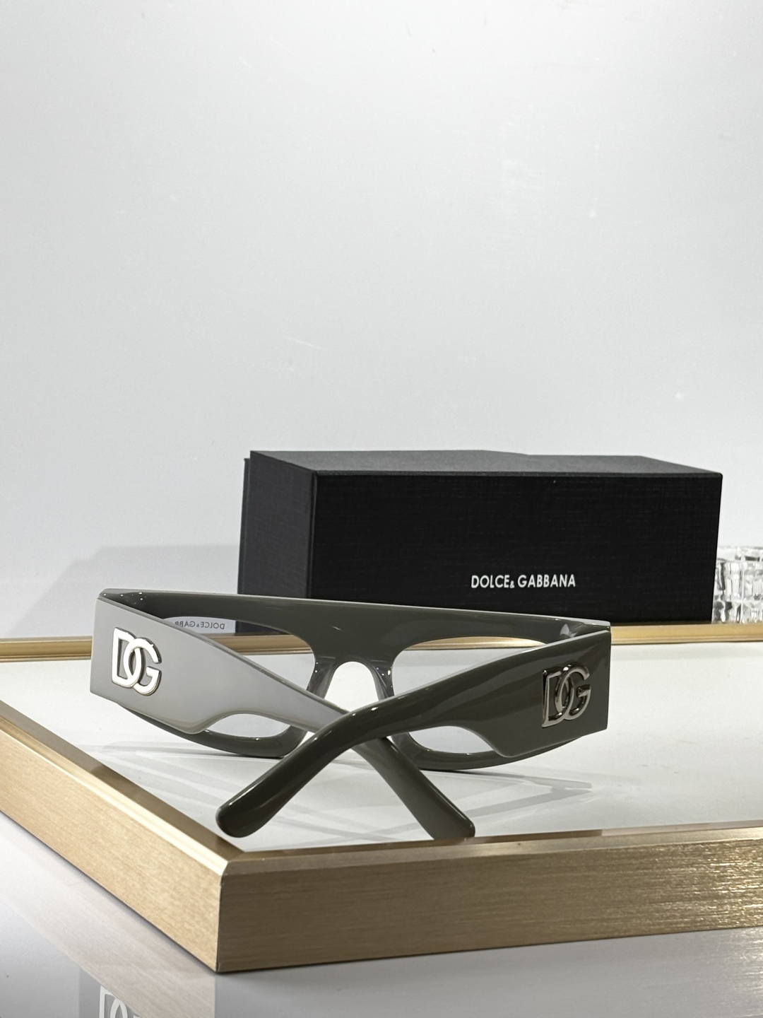  Dolce&Gabban*
MODEL：DX4004
SIZE：52口21-142
