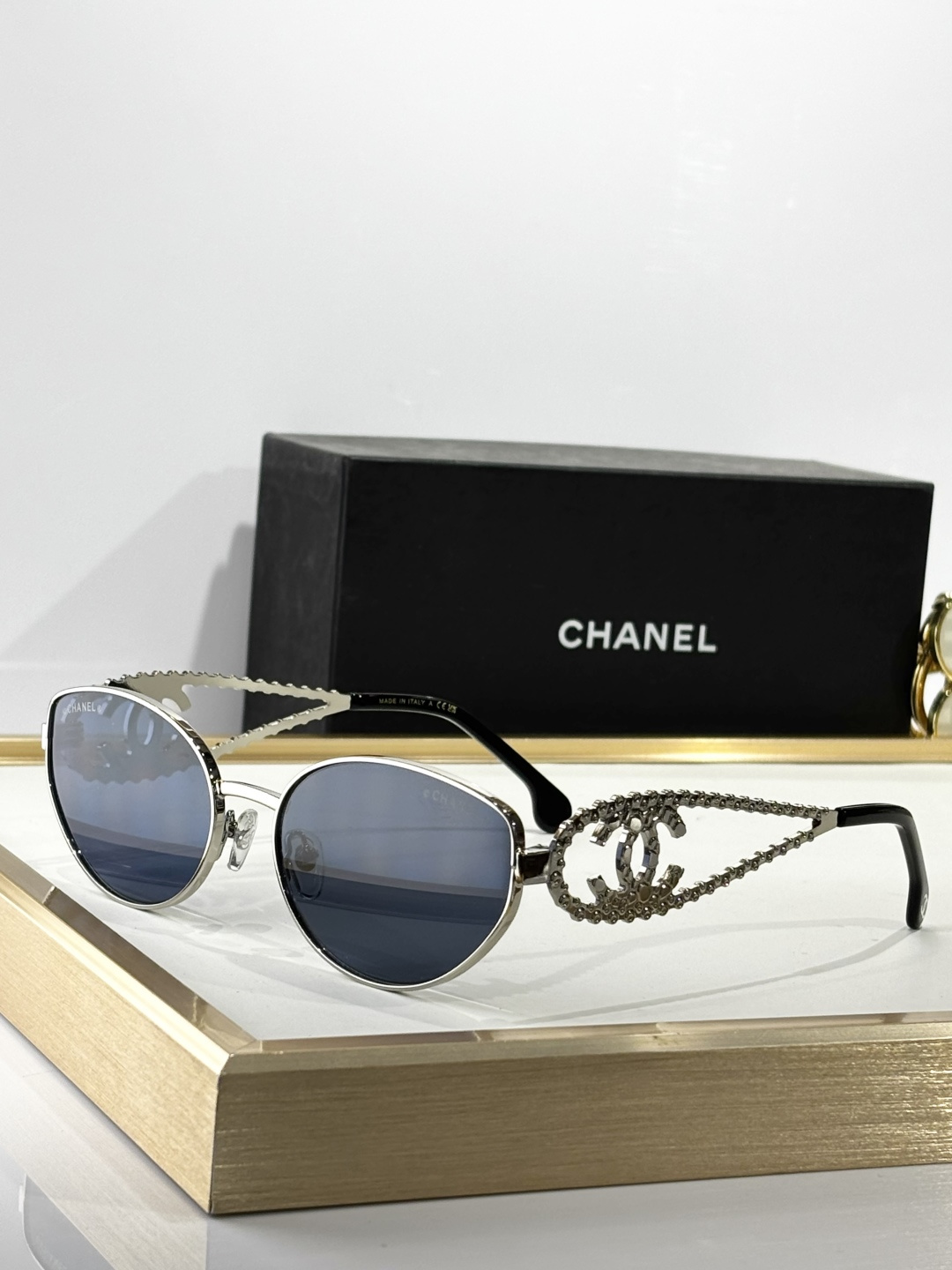  CHANEL
MODEL：A95107
SIZE：60口19-150

