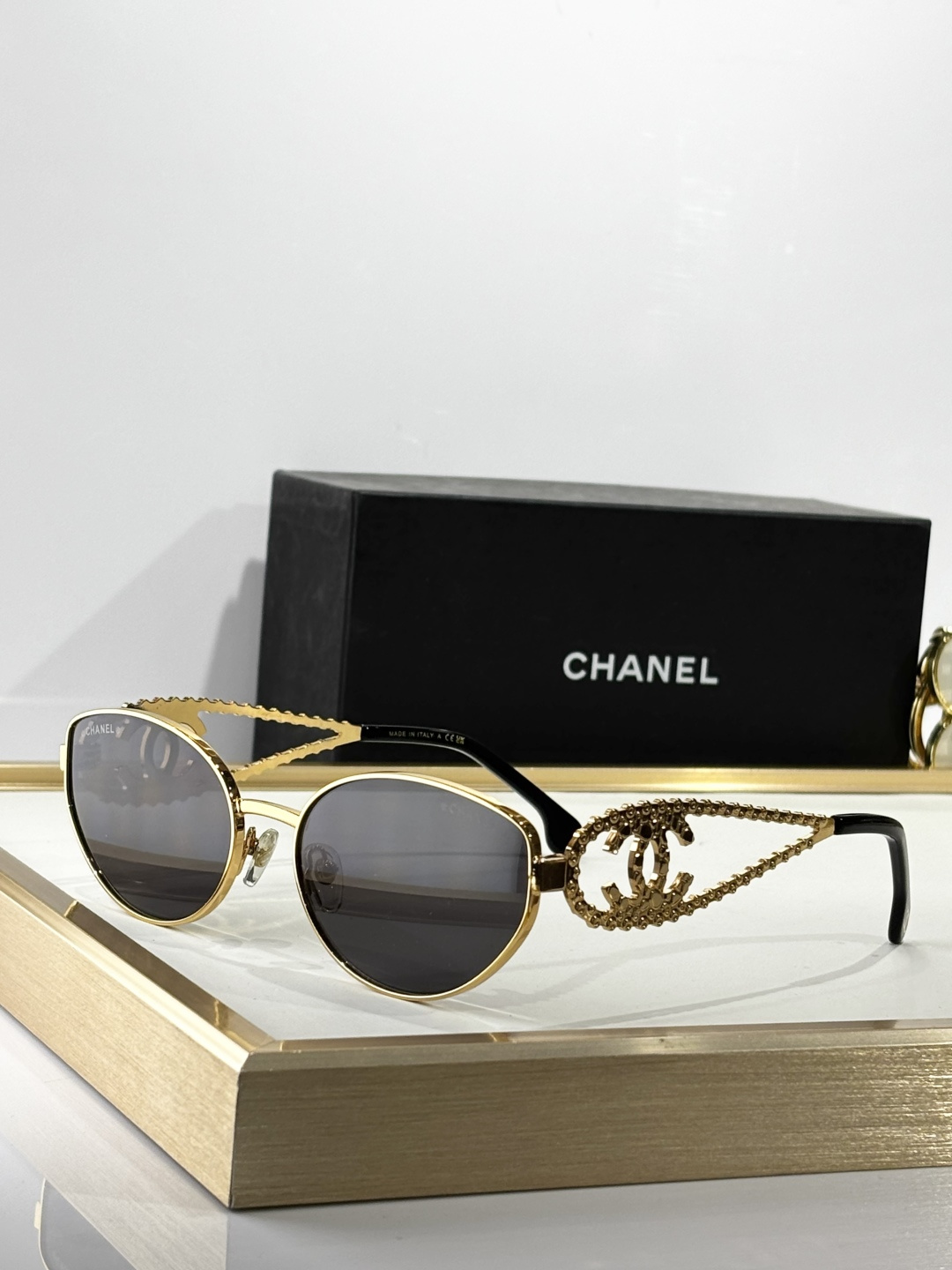  CHANEL
MODEL：A95107
SIZE：60口19-150
