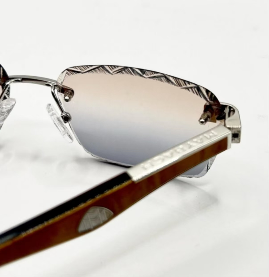 MAYBACH
MODELTHE ARTIST
SIZE：58口18-140
 
变色：